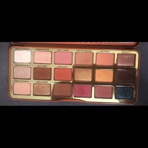 Too Faced Gingerbread Extra Spicy Palette